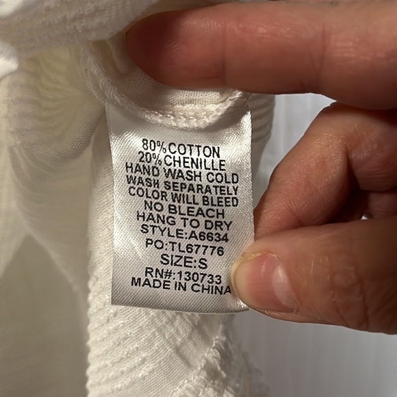 The Farmer’s Wife Ladies Umgee White Shirt, NWT’s, Size Small - Picture 8 of 8